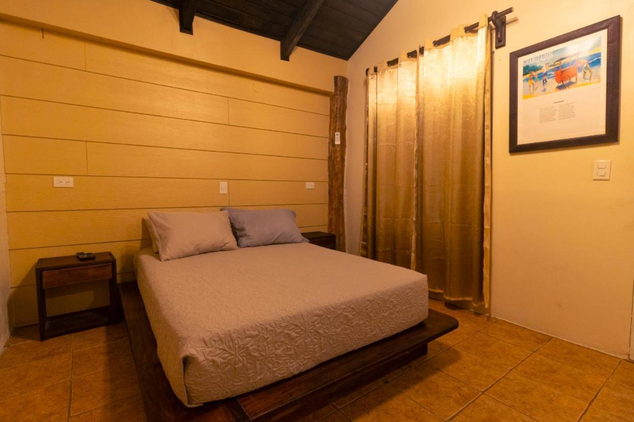 Cabinas La Fulanita Nicoya Eksteriør billede